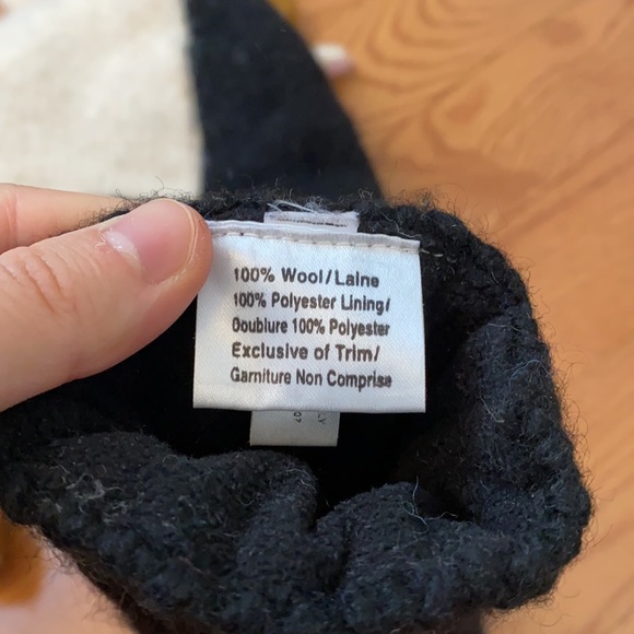 100% wool - toque and mitt cow set novelty - Picture 6 of 6